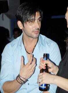 Zayed Khan Hot Photos