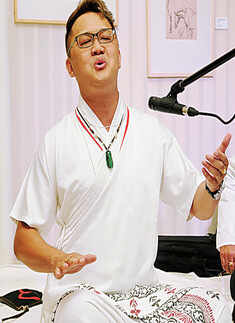 Chong enthrals with Carnatic music