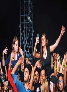 DJ Afrojack @ EDM party