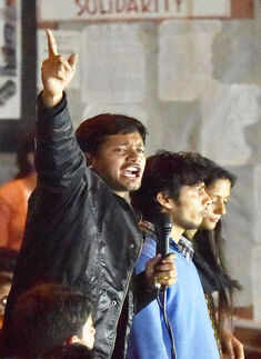 Kanhaiya addresses students at JNU