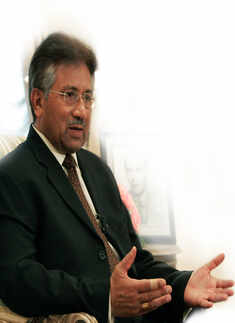Court lifts travel ban on Musharraf