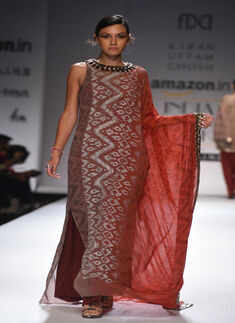 AIFW AW '16: Day 1: Kiran Uttam Ghosh