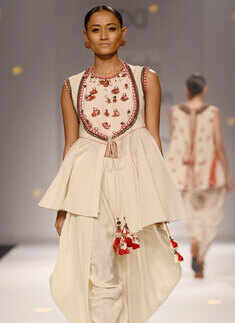 AIFW AW '16: Day 2: Nikasha