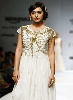 AIFW AW '16: Day 3: Sahai Ambar Pariddi