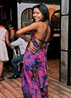 Cafe High 5 hosts party