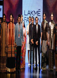 LFW '16 Day 1: Walking Hand in Hand