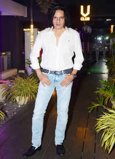 Sadhana & Poonam host b'day party