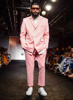 LFW '16 Day 3: Sol by Piyush Dedhia