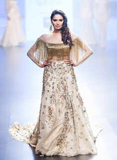 LFW '16 Day 4: Shriya Som