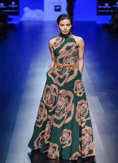 LFW '16 Day 5: Urvashi Joneja