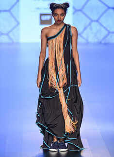 LFW '16 Day 5: Rimi Nayak India