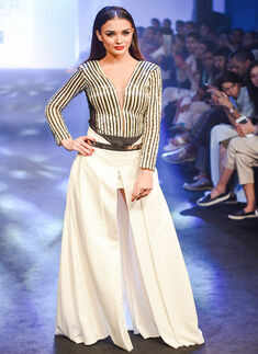 LFW '16 Day 5: Karn Malhotra