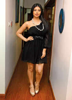 Socialites at jewellery launch