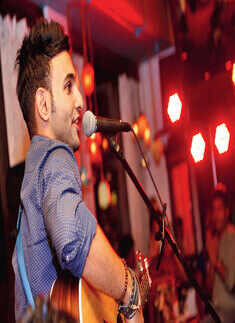 #DaruwalaWeekends Party