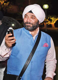 Former Army Chief honoured by French govt