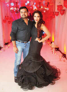 Amit and Komal's 10th anniv. party