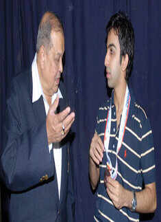 Arvind Savur, Pankaj Advani