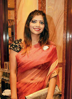 Socialites @ Interactive session