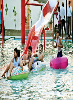 Ayesha&rsquo;s b&rsquo;day party