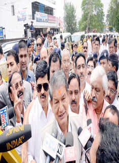 U'khand floor test ends, Rawat claims victory