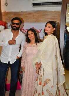 Sandhya Singh's Exhibition