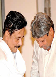 Celebs condole Subrata Roy&rsquo;s loss