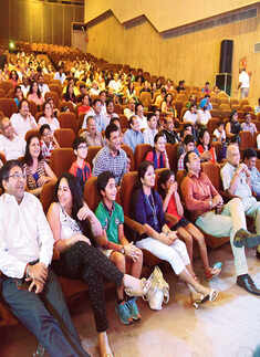 Saurabh Shukla&rsquo;s talk show