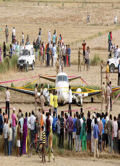 Air ambulance makes emergency landing