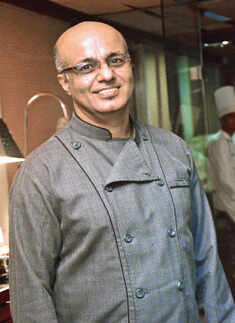 Jassi Sidhu performs live