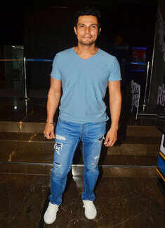 Do Lafzon Ki Kahani: Screening