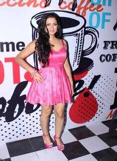 Missing on a weekend: On the set