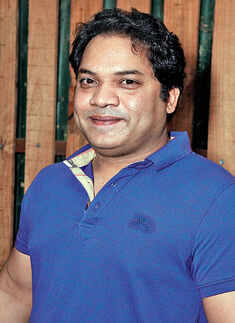 Retro Style Bar Night