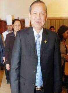 Vietnam dinner party 