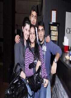 Anisha, Abhishek, Ritika, Manan