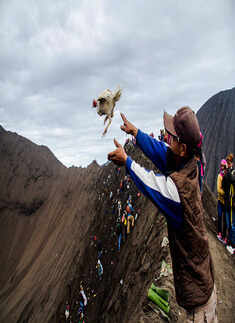 Yadnya Kasada Festival