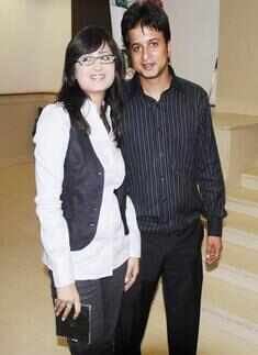 'Fashion with Dates 2010' calendar launch