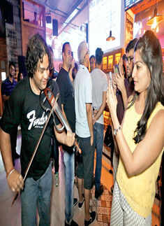 Parikrama @ Vapour Bar Exchange