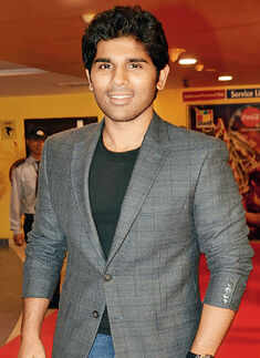 Tolly stars @ get together