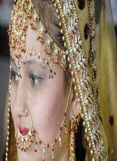 Bridal make-up contest