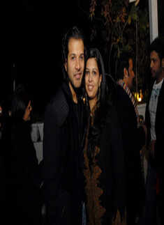 Ayaan Ali Khan, Neema