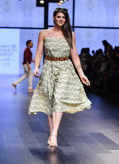 LFW '16: Day 2: Shift