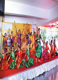 Tirangaa 2016 at Amanora School