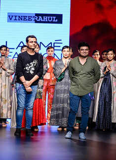 LFW '16: Day 6: VineetRahul