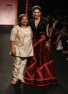 LFW '16: Day 6: Sumona Parekh