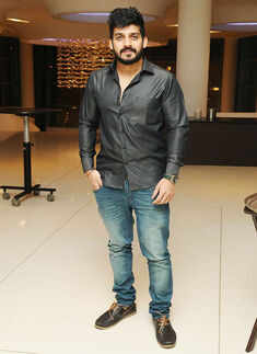 Mansi & Mehboob's dinner party