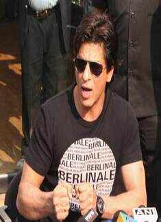 SRK at practise Session