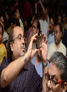 Bickram Ghosh performs @ CRC