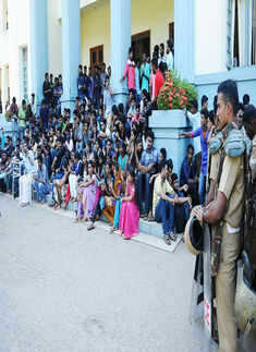 Protest outside Kerala University