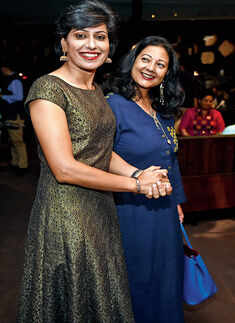 Anjum Chopra throws a grand party