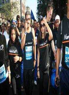Vidya at Mumbai Marathon '10